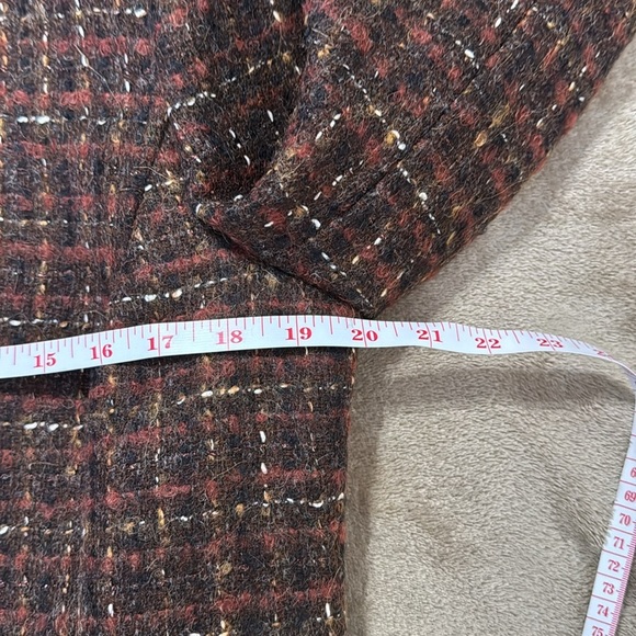 Brooks Brothers Woman’s Checked Boucle Tweed Cropped Jacket - Picture 7 of 11